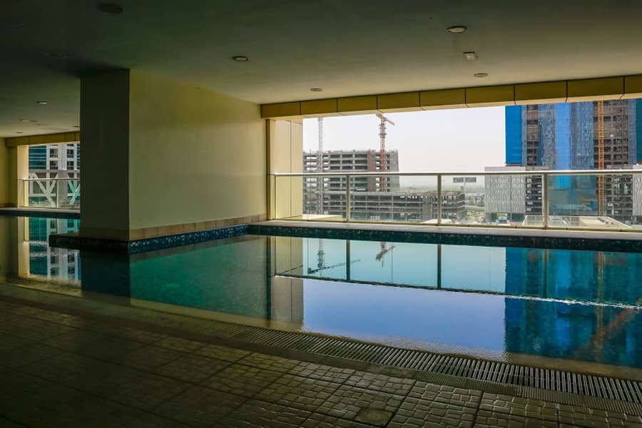 Marina Crown Tower - Dubai Marina
