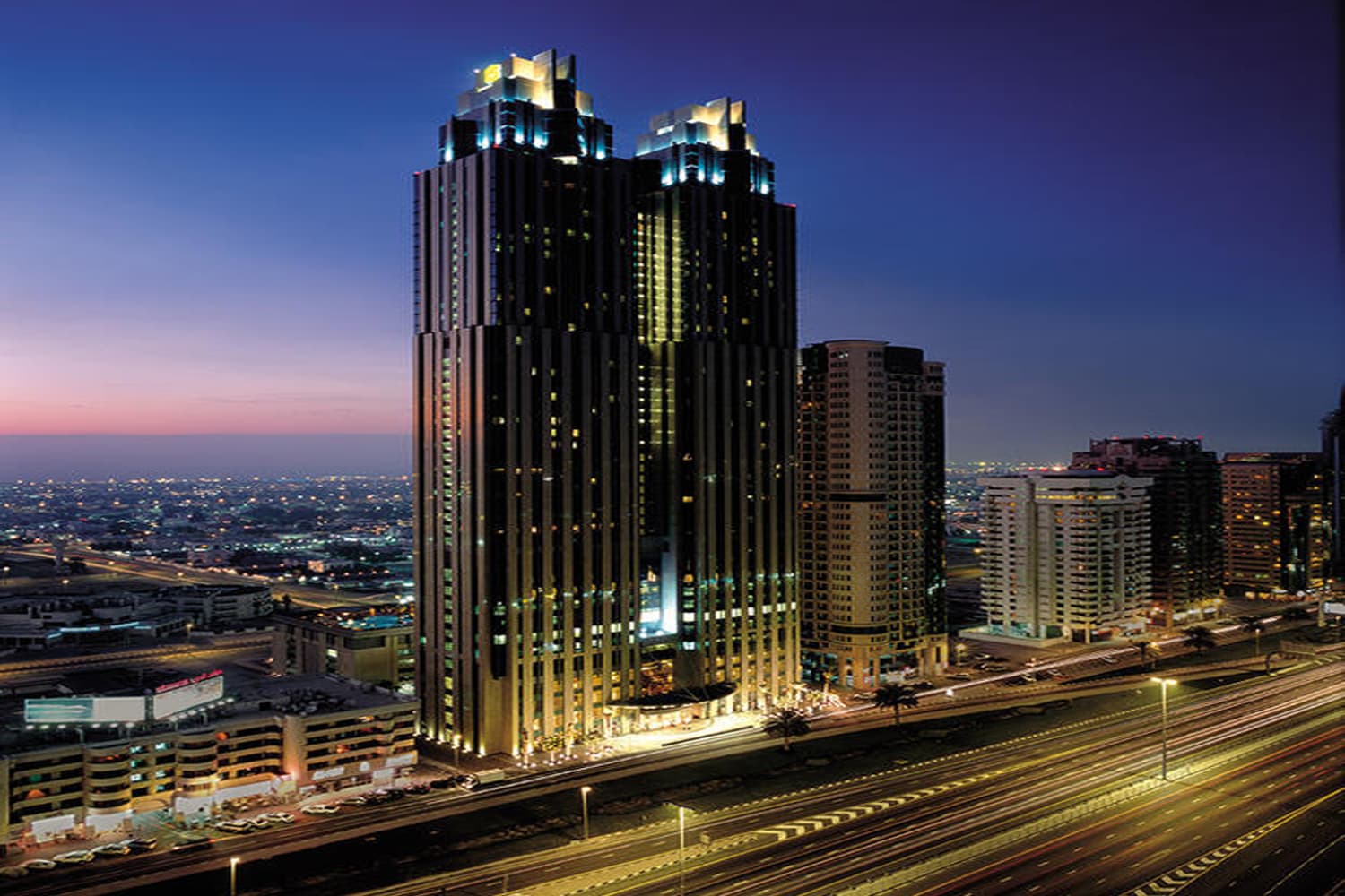 Shangri-La Hotel - Sheikh Zayed Road Dubai