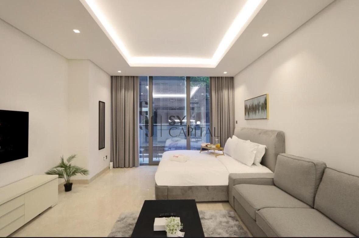 Furnished Studio I Prime Location I Canal View