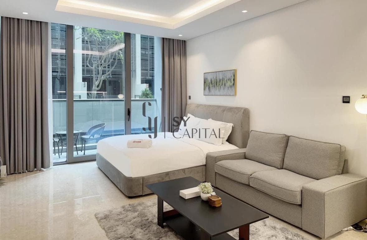 Furnished Studio I Prime Location I Canal View