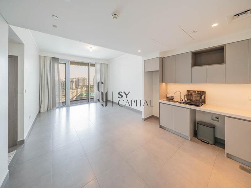 Beautiful Burj Khalifa and Sea View | Furnished