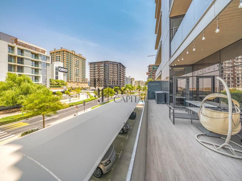 Vacant On Transfer | Furnished | Huge Balcony